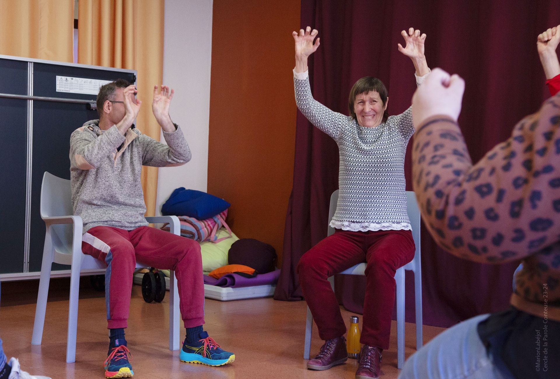 Cercles de la Parole Conteuse- Compagnie Conte Cercles de la Parole Conteuse- Compagnie Conte