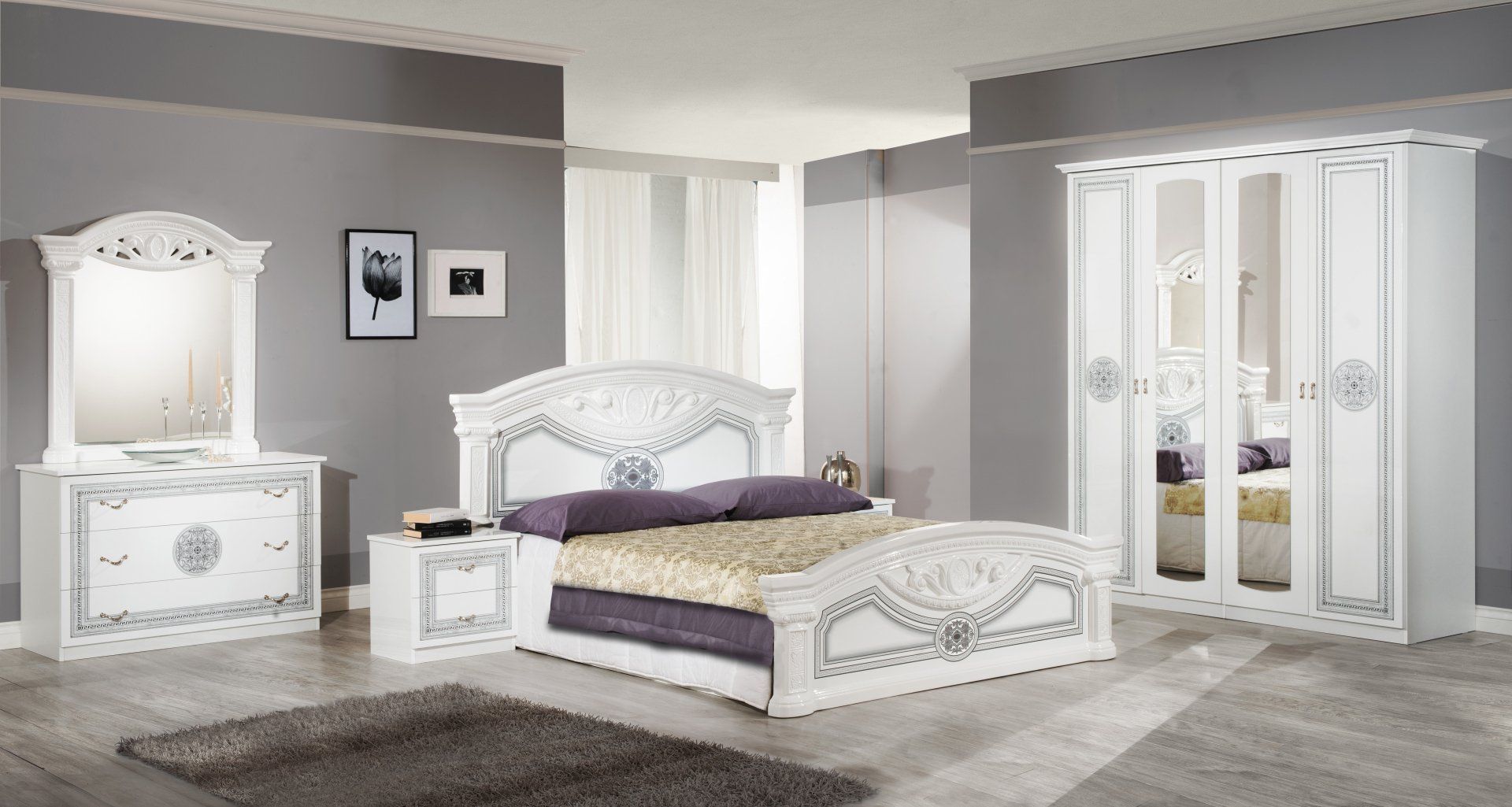 Schlafzimmer Elena Nussbaum mit Nachttische, Bett, Kleiderschrank 4-türig, Kommode, Spiegel