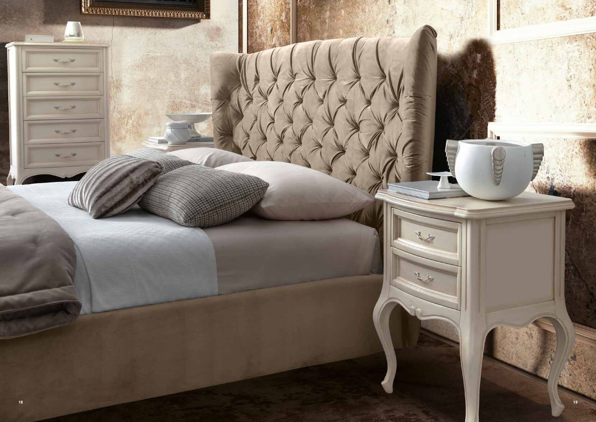 Bett Puccini / Nachttisch