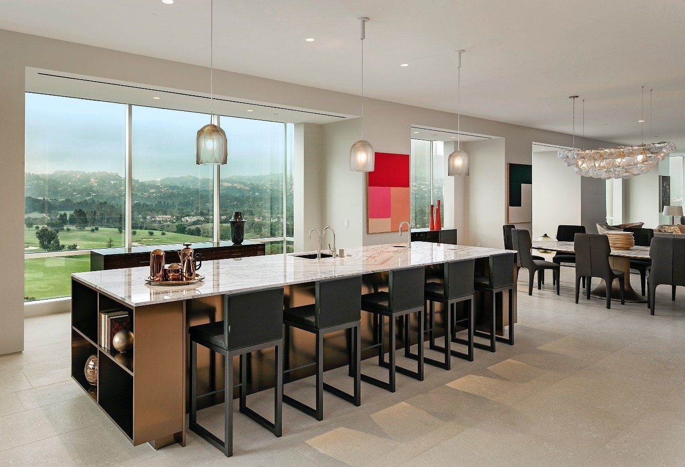 Beverly West kitchen floor in Perla dei Berici - Vicenza Stone