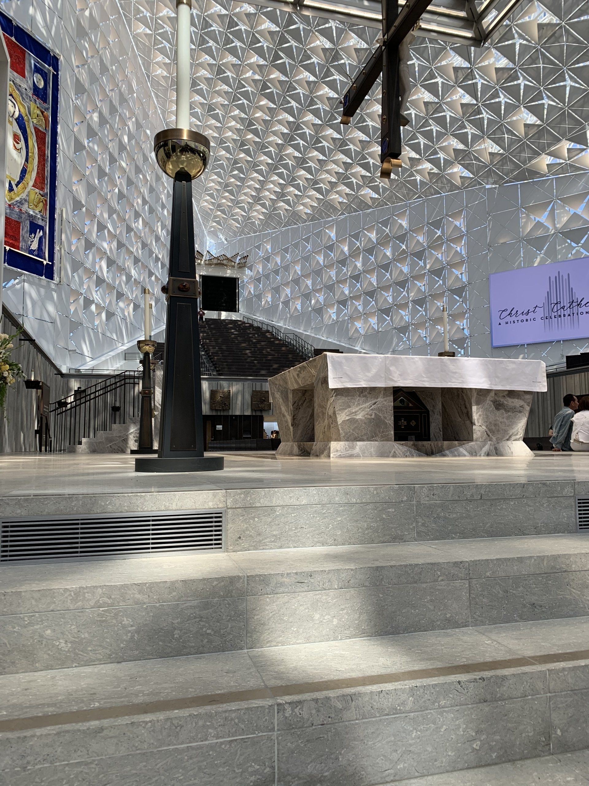 The Christ Cathedral – Orange County (USA). Design: Johnson Fain Architects