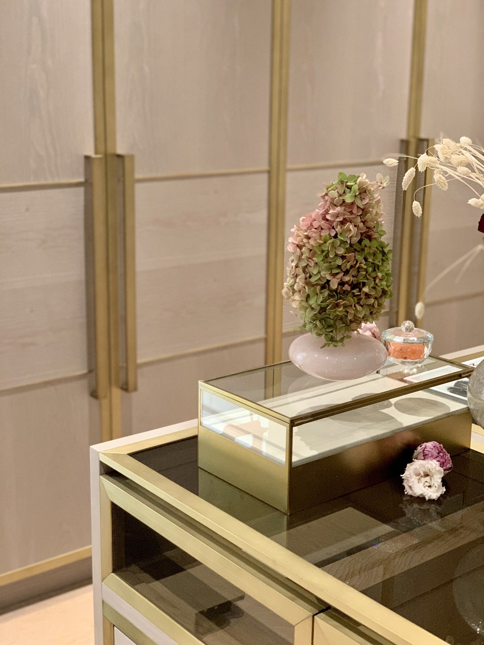 Holland Park - London. Design: 1508 London. Supply and installation of bespoke joinery