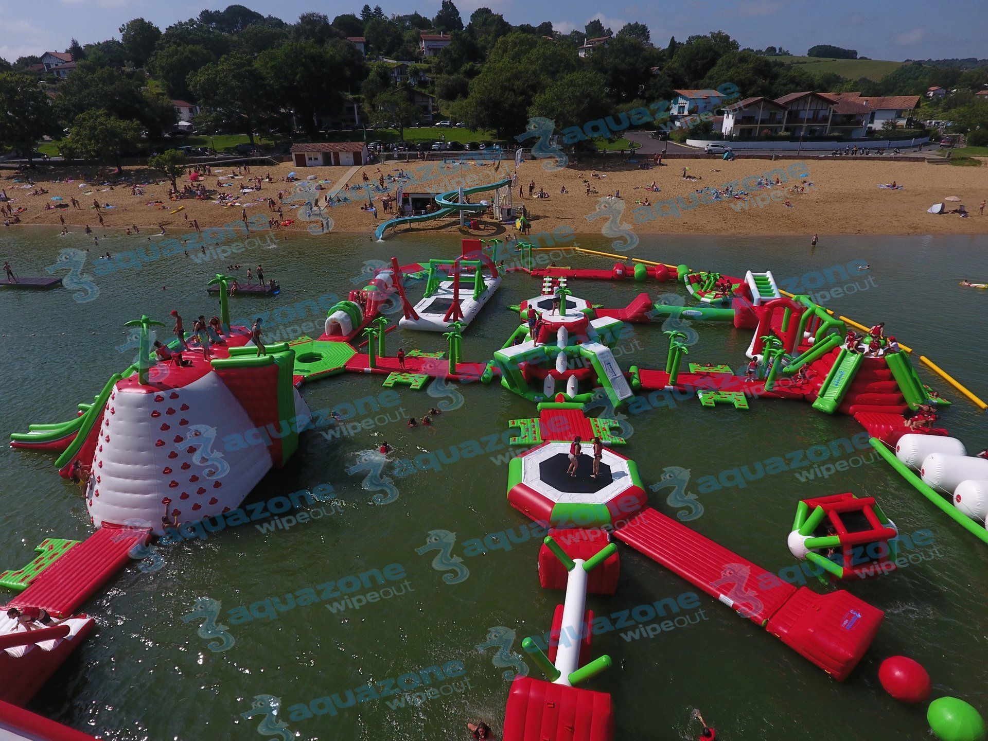 aquazone parc aquatique gonflable