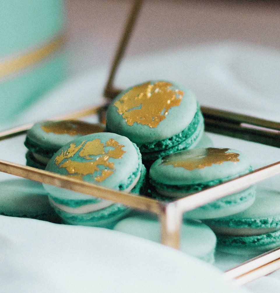 vergoldete Macarons