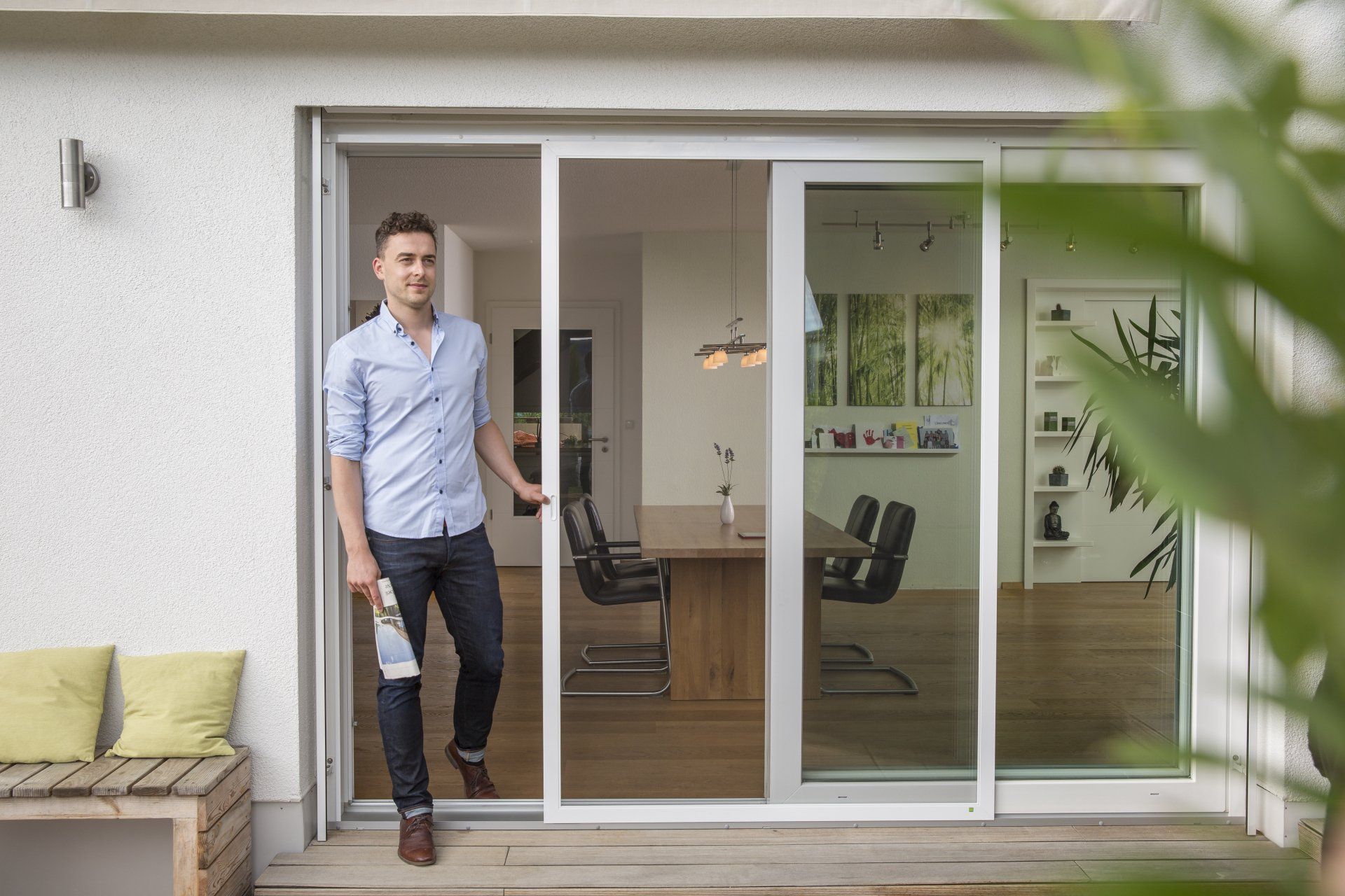 Schiebetüren für Terrassenfenster oder Balkonfenster als Schutz vor Fliegen und Insekten von Raumausstatter Kaiser in Eslohe.