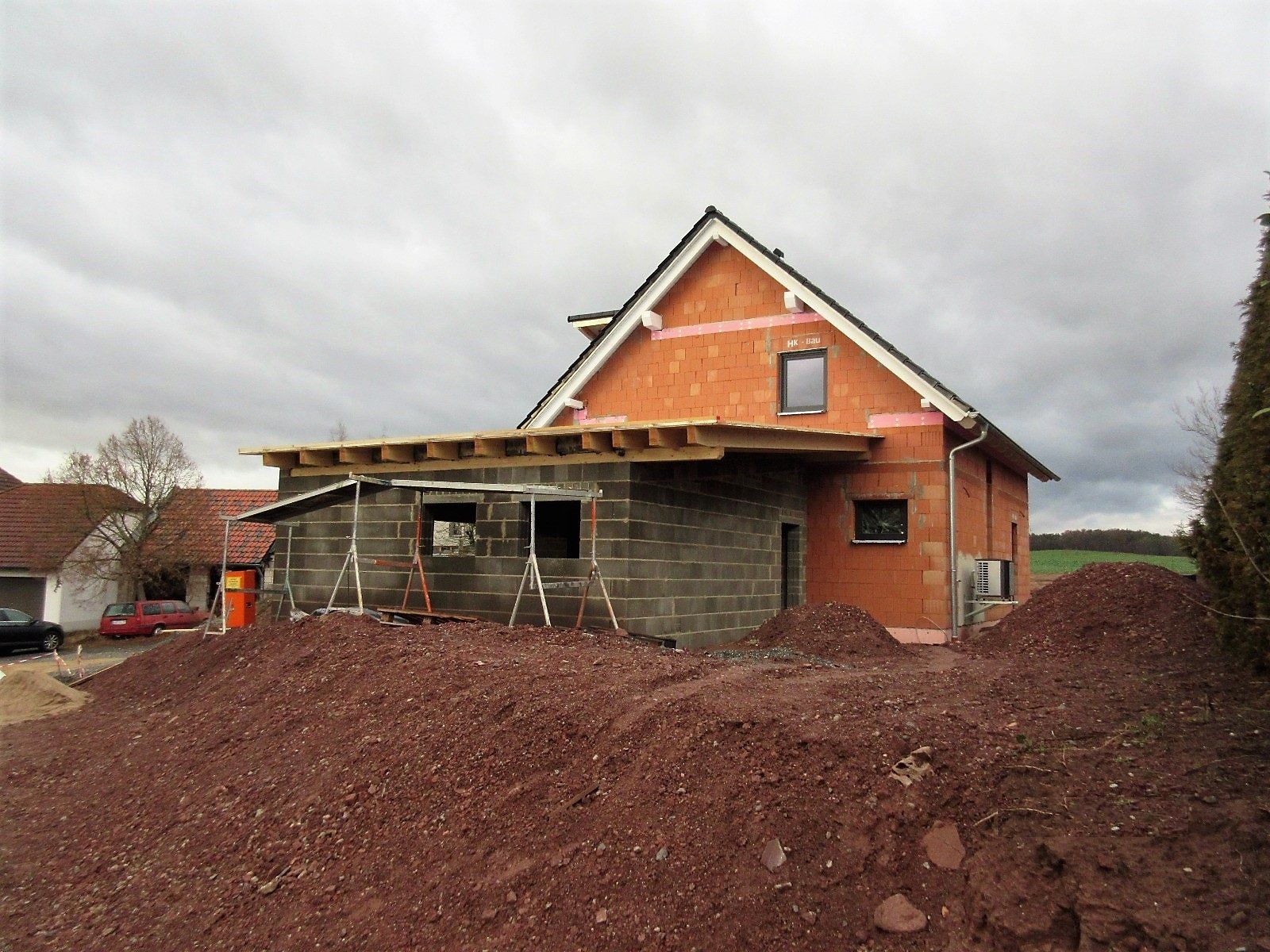 Einfamilienhaus ohne Keller Rohbau mit Erker