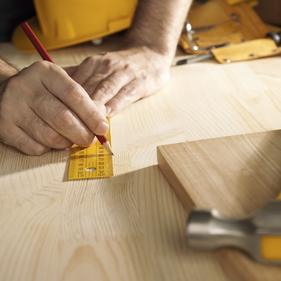 Schreinerei Ladenburger: Top Qualität Schreinerei Ladenburger in Röhlingen: Top Qualität - Massivholz
