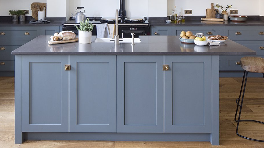 THE BEST PAINT COLOURS TO INCREASE YOUR HOME'S VALUE IN 2024