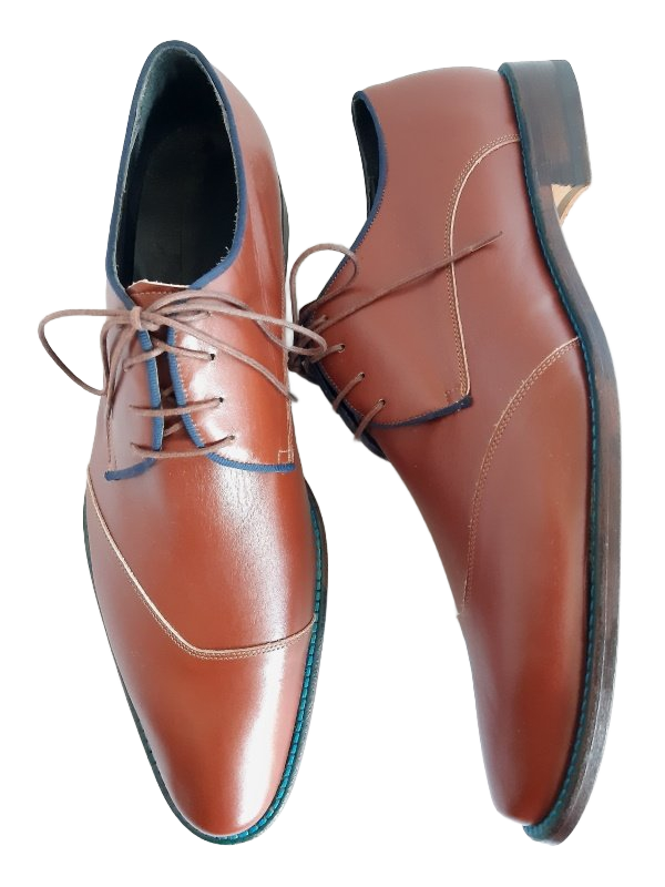 klassische Herrenderbyschuhe mit asymmetrischer Kappe und Paspel