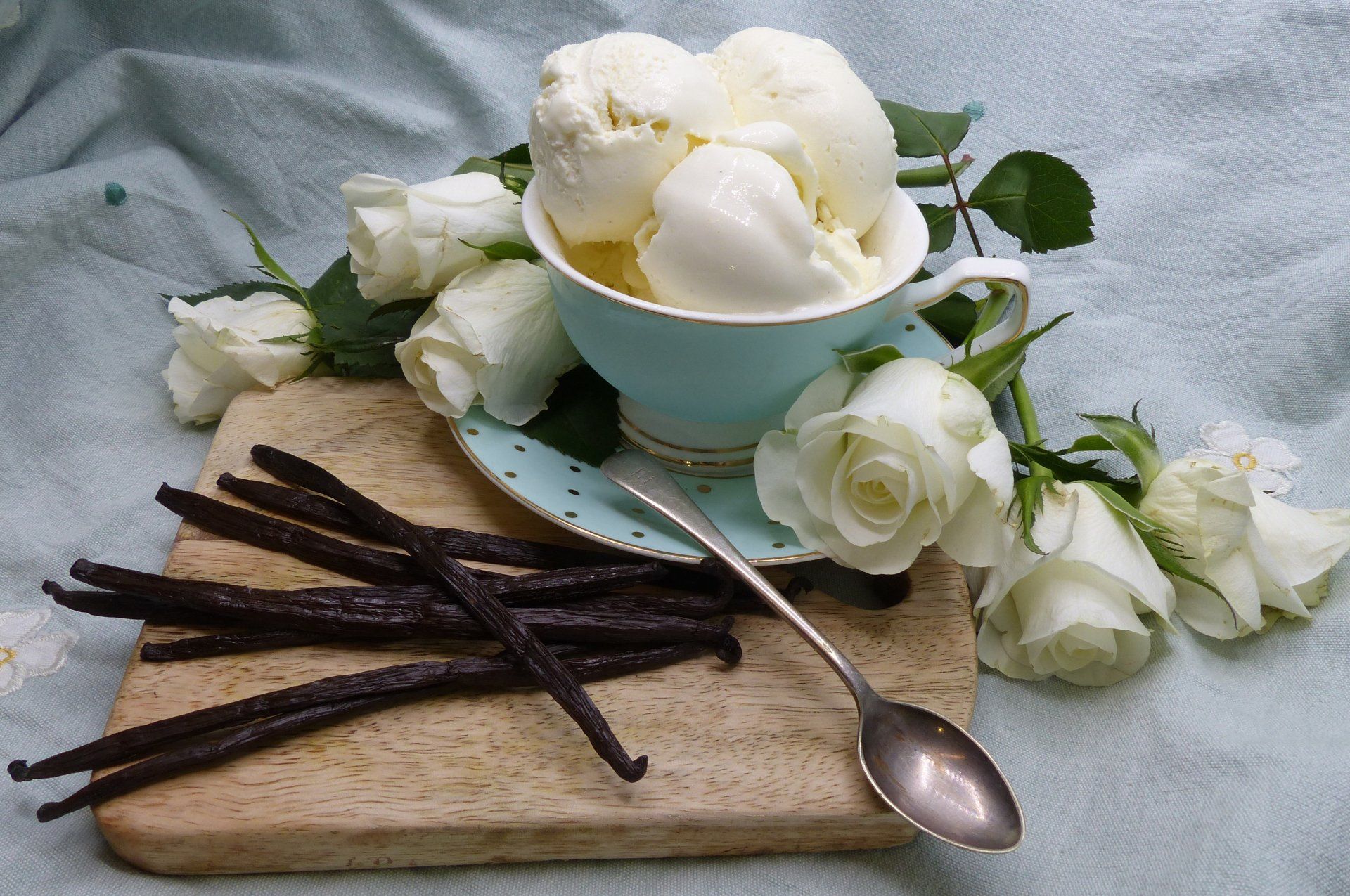 Luxury Madagascan Vanilla Ice Cream