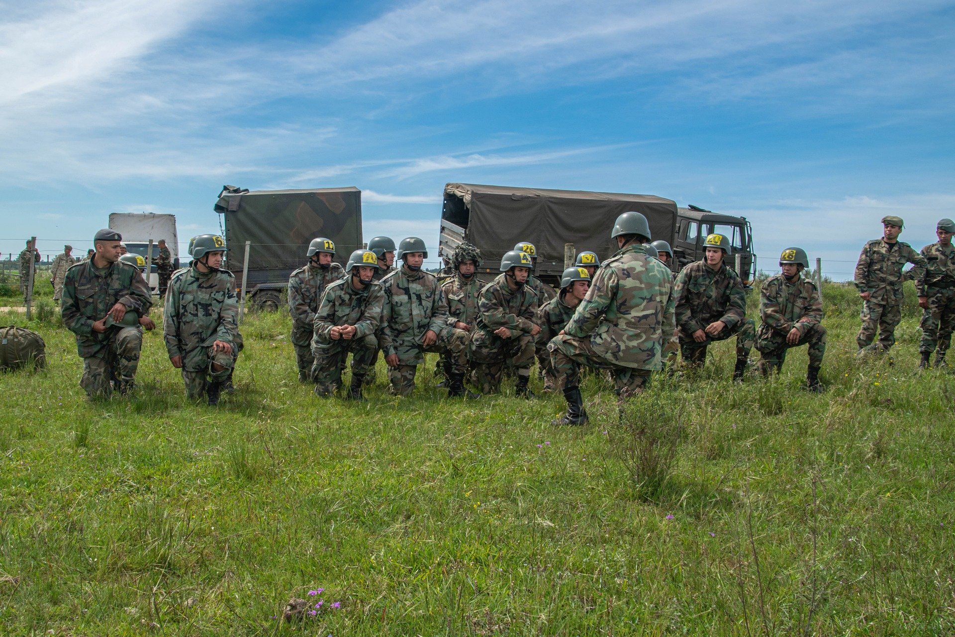 Fallschirmjäger beim Sammeln