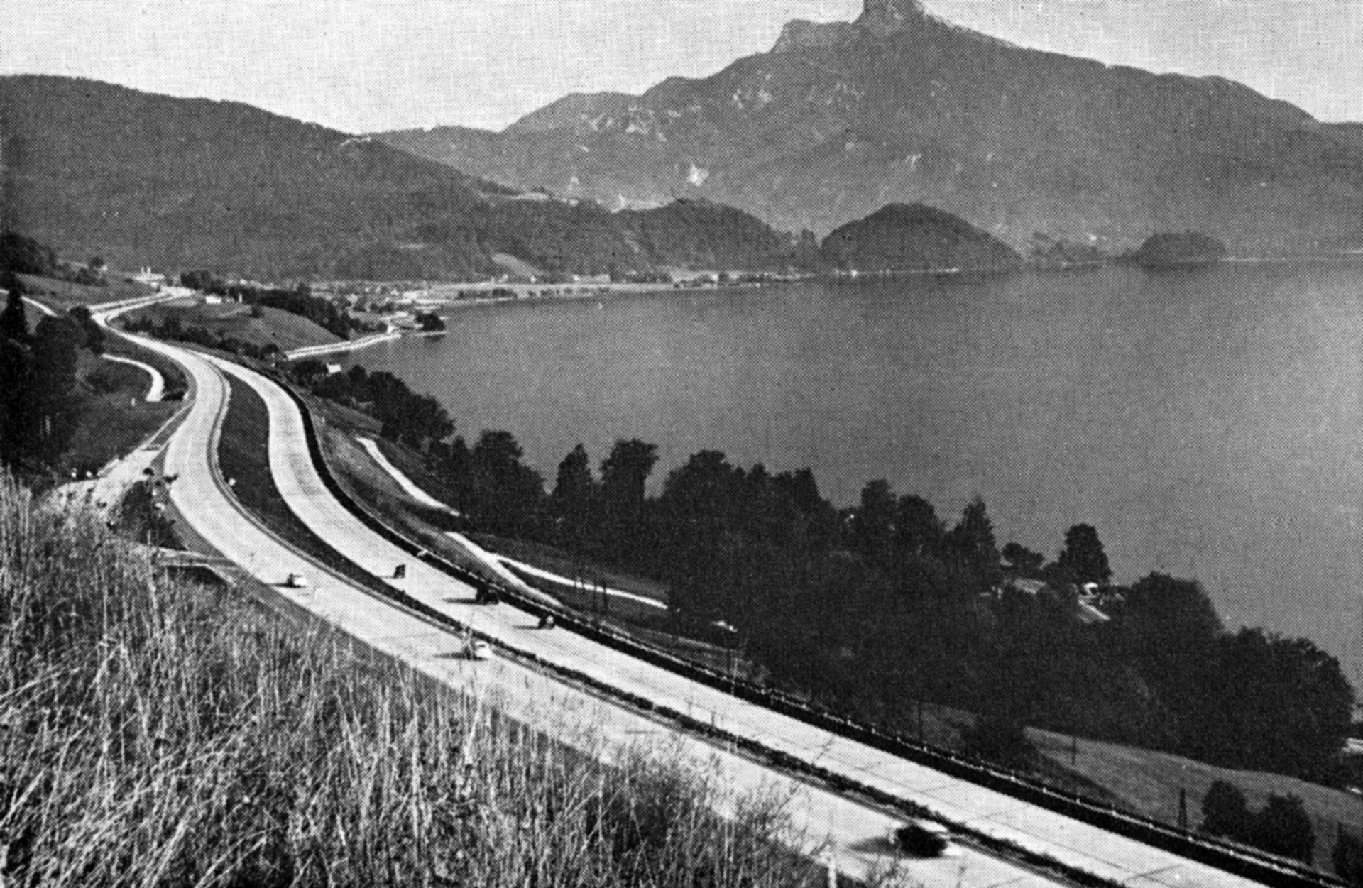 Gesamtkunstwerk Strasse Mondseee Österreich Gesamtkunstwerk Strasse Mondseee Österreich