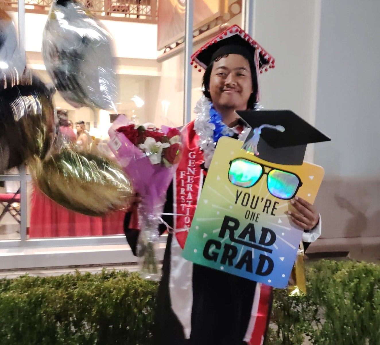 Aron K graduate