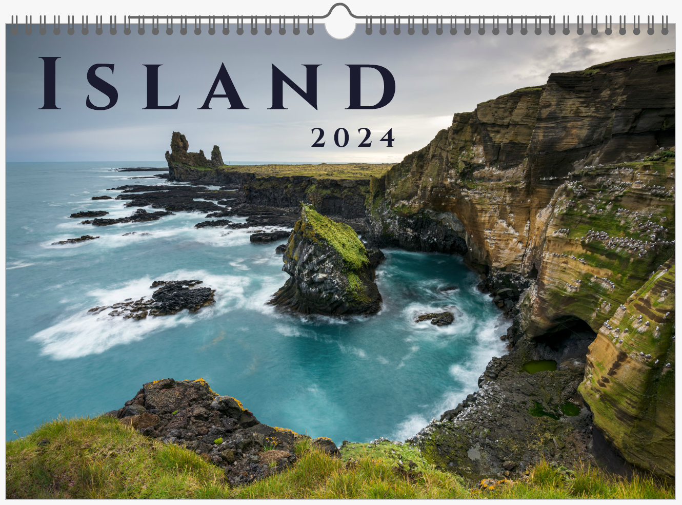 Landschaftsfotokalender von Island Titelbild - Felsen mit Küstenlandschaft