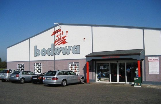 Ihre Adresse für's Bauen, Umbauen und Renovieren bodewa Ausbaucenter in Neuwied-Engers, Ihre Adresse für's Bauen, Umbauen und Renovieren, Designbodenbelag, Farben-Lacke, Gardinenabteilung, Handweb-Teppiche, Korkboden, Laminatboden, Linoleumboden, Mechanische Teppiche, Orient-Teppiche, Parkettboden, Polsterabteilung, Sonnenschutz, Tapeten/Wandbeläge, Teppichboden und -fliesen