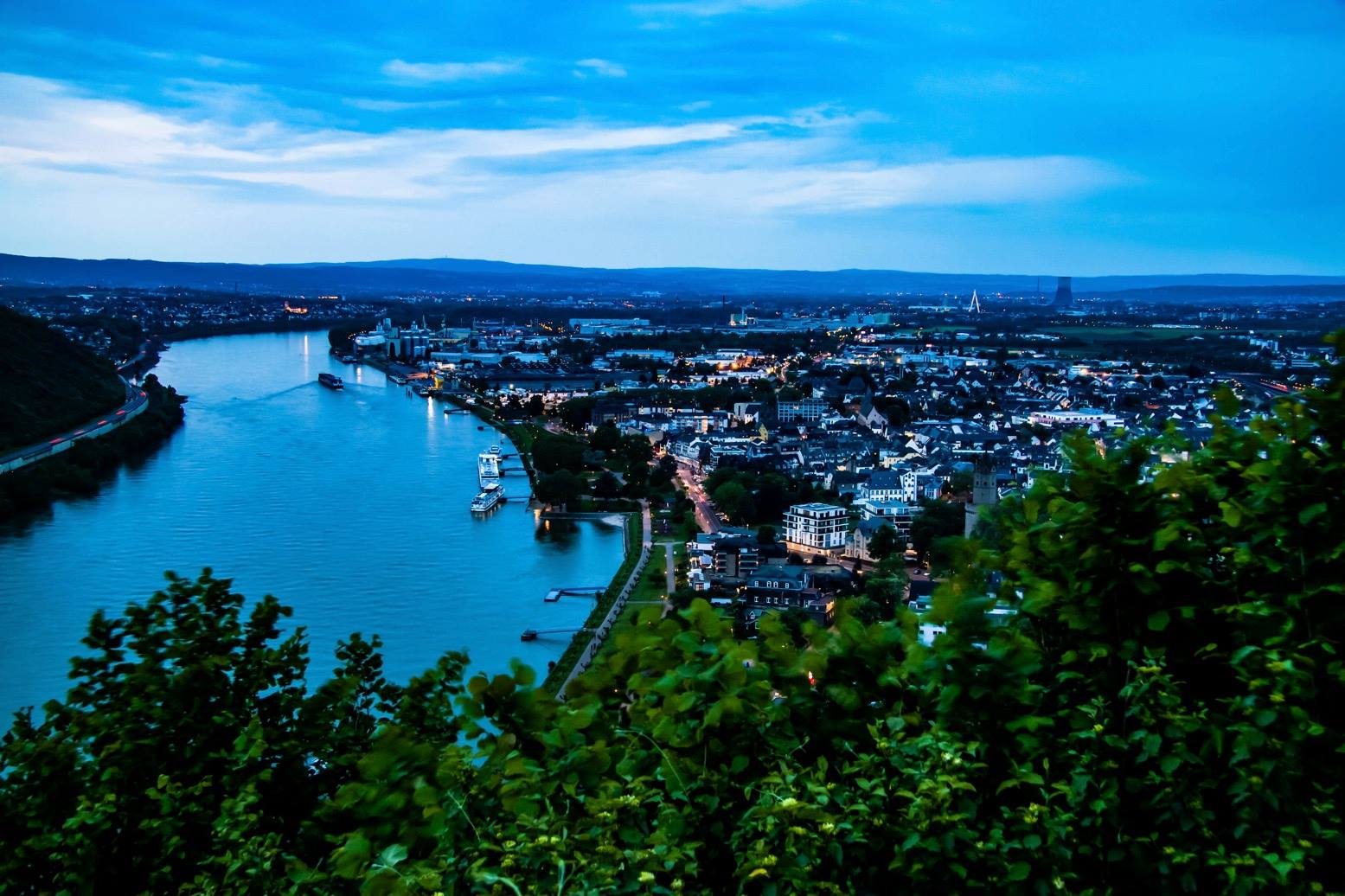 Pro Mittelrhein: Blick vom Krahnenberg auf Andernach und Neuwieder Becken / Foto: Gerhard Weng, Weißenthurm Pro Mittelrhein: Blick vom Krahnenberg auf Andernach und Neuwieder Becken / Foto: Gerhard Weng, Weißenthurm