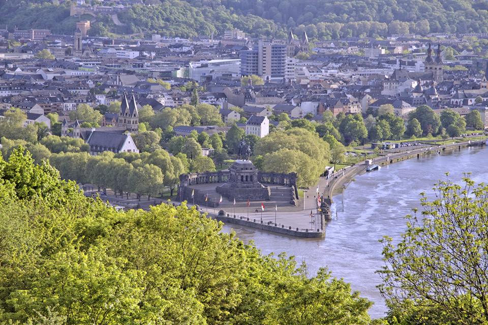 Pro Mittelrhein: Koblenz Deutsches Eck mal aus ungewohnter Sicht / Foto: Gerhard Weng, Weißenthurm Pro Mittelrhein: Koblenz Deutsches Eck mal aus ungewohnter Sicht / Foto: Gerhard Weng, Weißenthurm