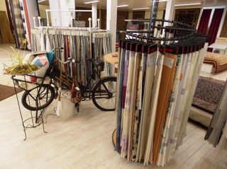 bodewa Ausbaucenter in Neuwied-Engers, Ihre Adresse für's Bauen, Umbauen und Renovieren, Designbodenbelag, Farben-Lacke, Gardinenabteilung, Handweb-Teppiche, Korkboden, Laminatboden, Linoleumboden, Mechanische Teppiche, Orient-Teppiche, Parkettboden, Polsterabteilung, Sonnenschutz, Tapeten/Wandbeläge, Teppichboden und -fliesen