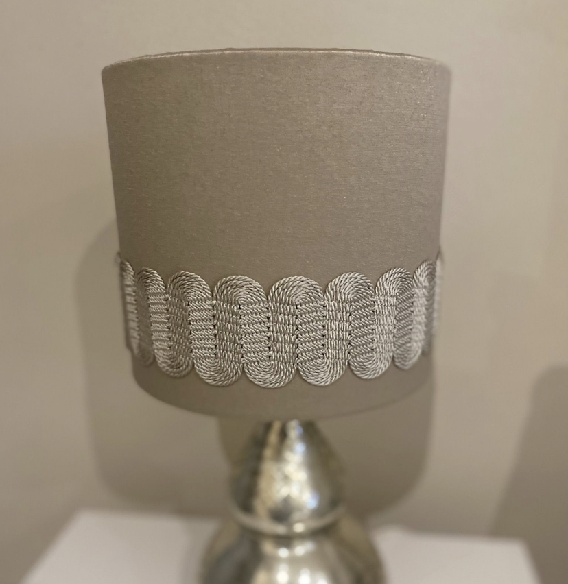 lampshade, bespoke lampshade, lampshade with trim, bedside table lamp, drum lampshade