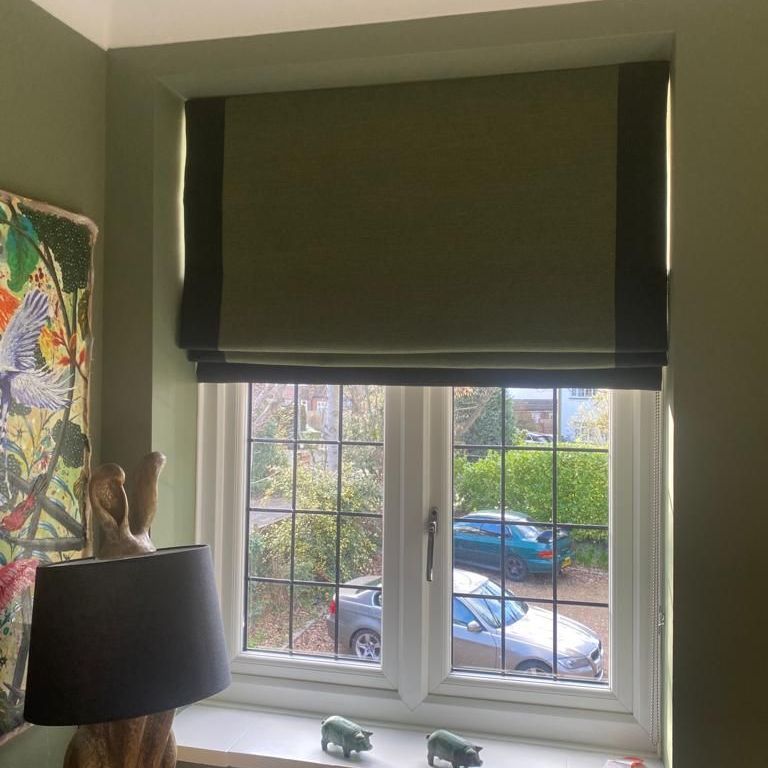 roman blind, stacked blind, roman blind in recess, handmade roman blind, blackout roman, roman blind with trim