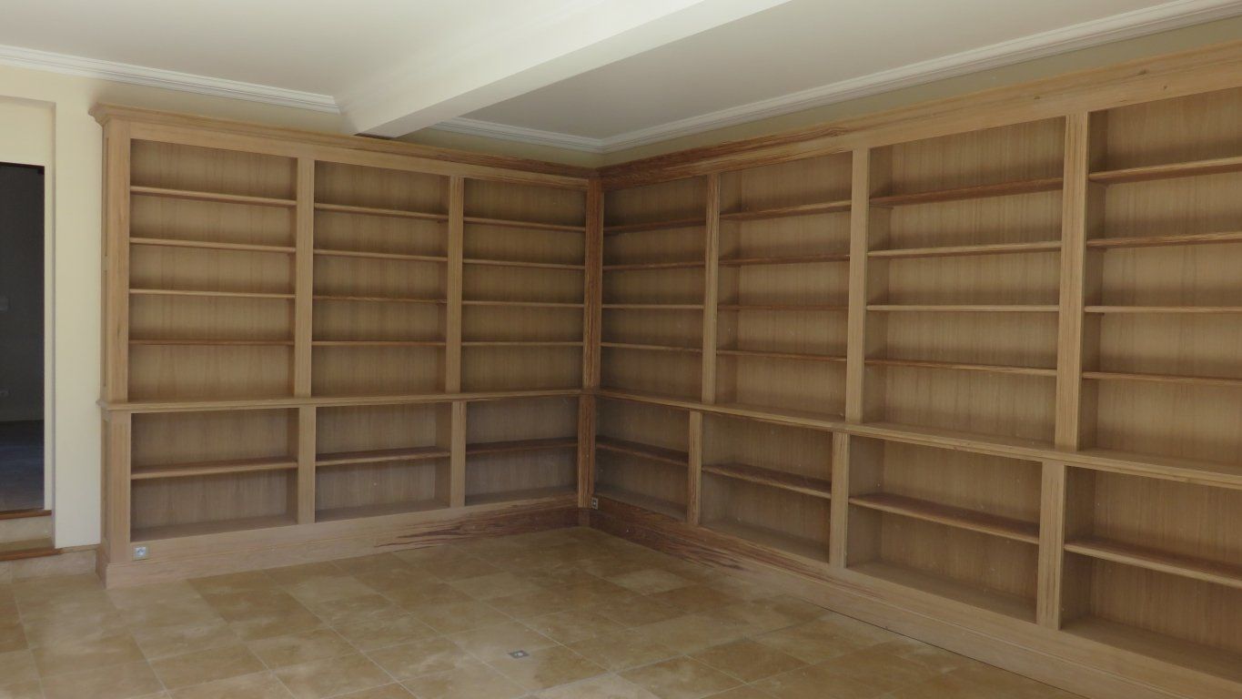 Bibliothèque sur-mesure Tours, Rangement livre Loches, Bibliothèque artisanale tours, bibliothèque traditionnelle en chêne