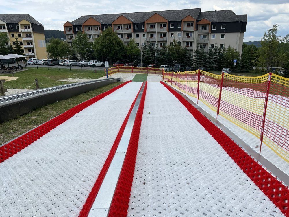 Hybrid Ski & tubing , Alpine dry Slope, tubing - skitrax world