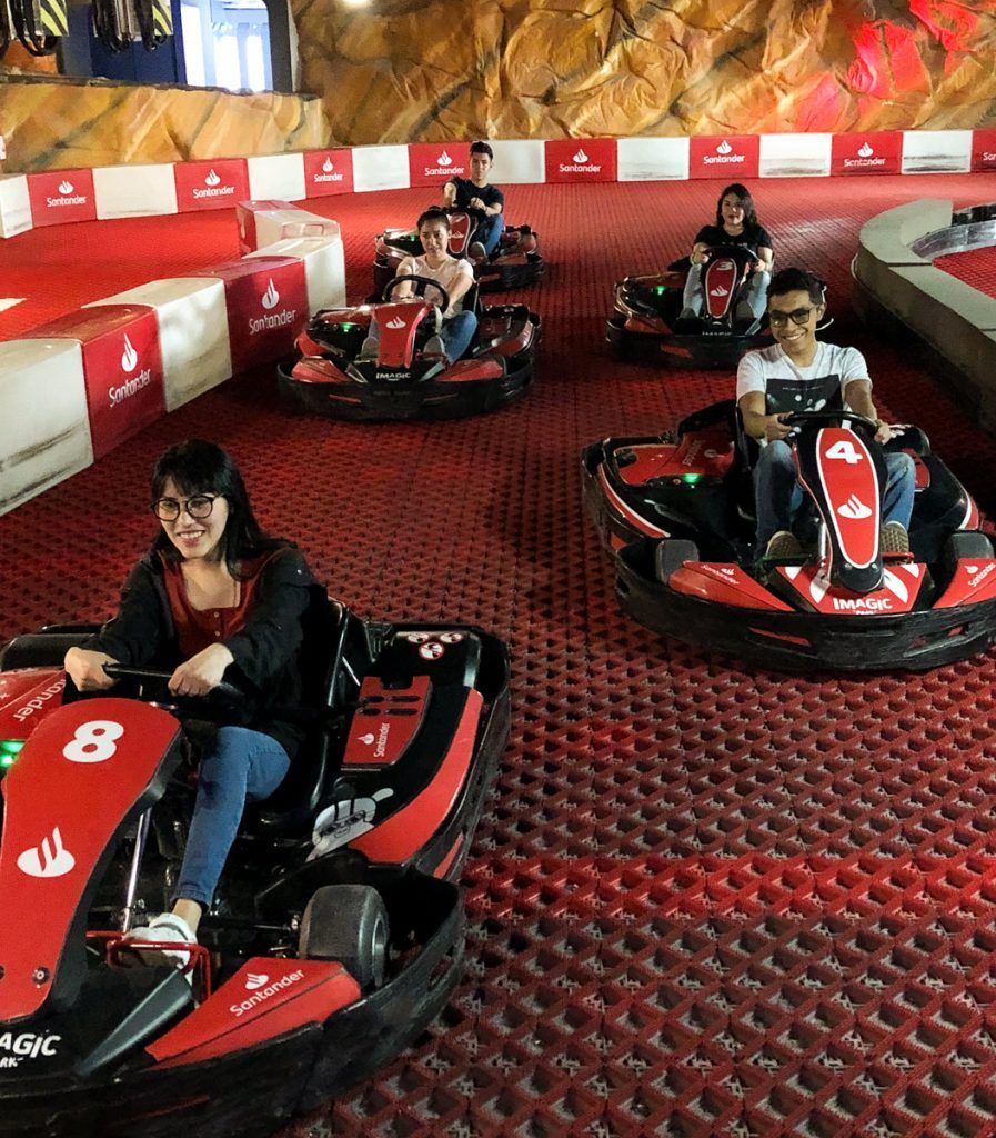 Kart fahren, sliden, driften auf matten