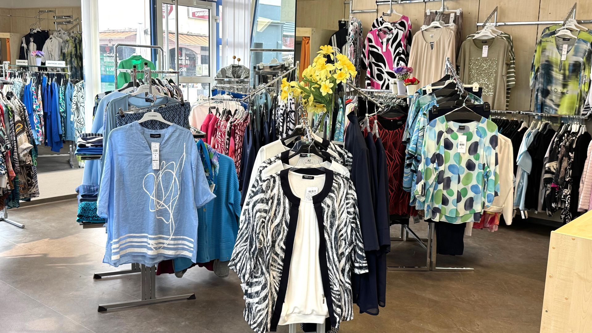 Stilvolle Damen-Bekleidung bis Größe 56