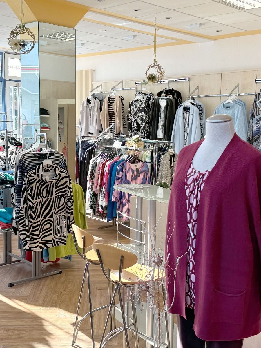 Große Größen bis 56 in der Damenmode