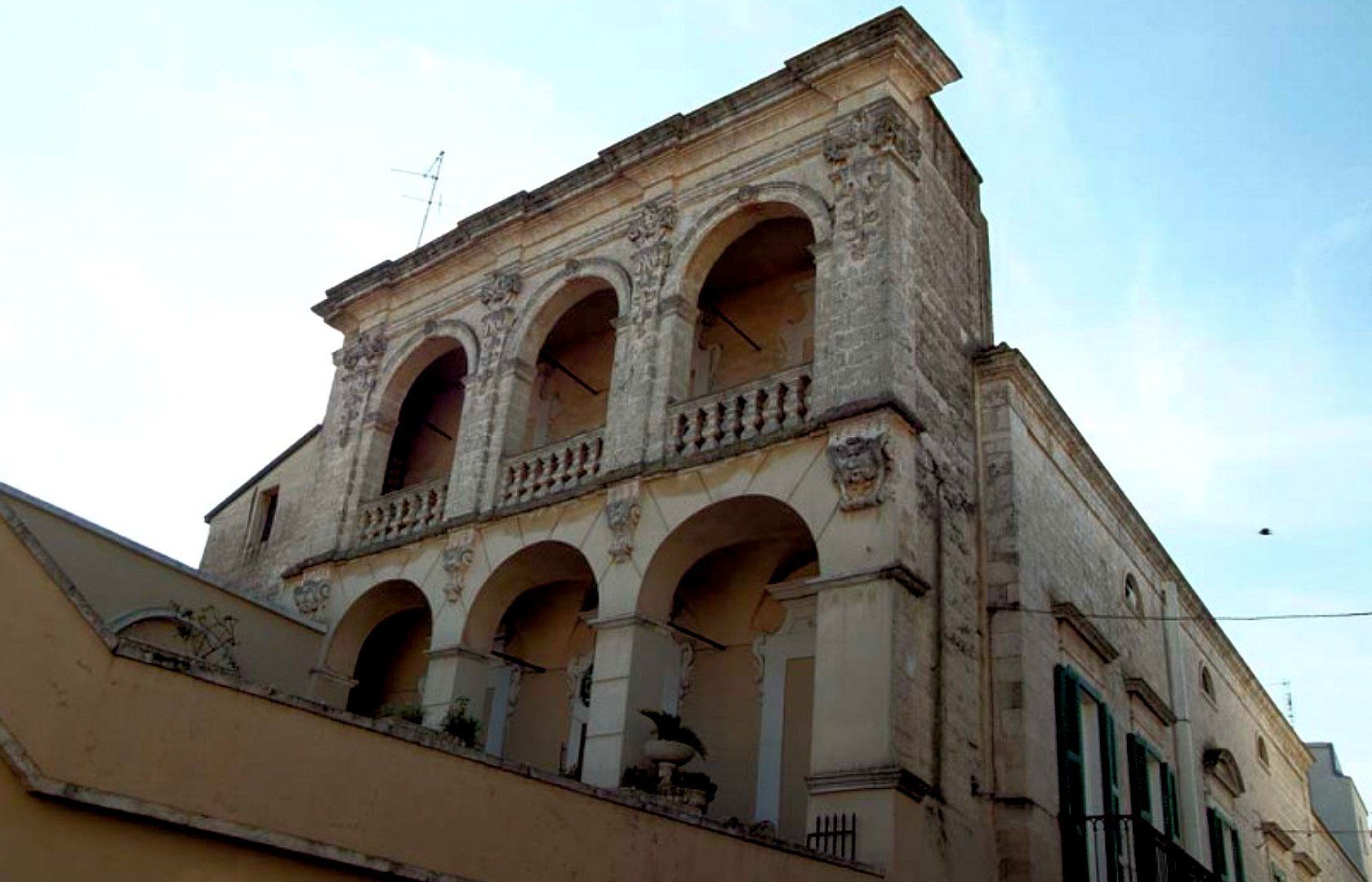 PALAZZO SAVA SANTERAMO