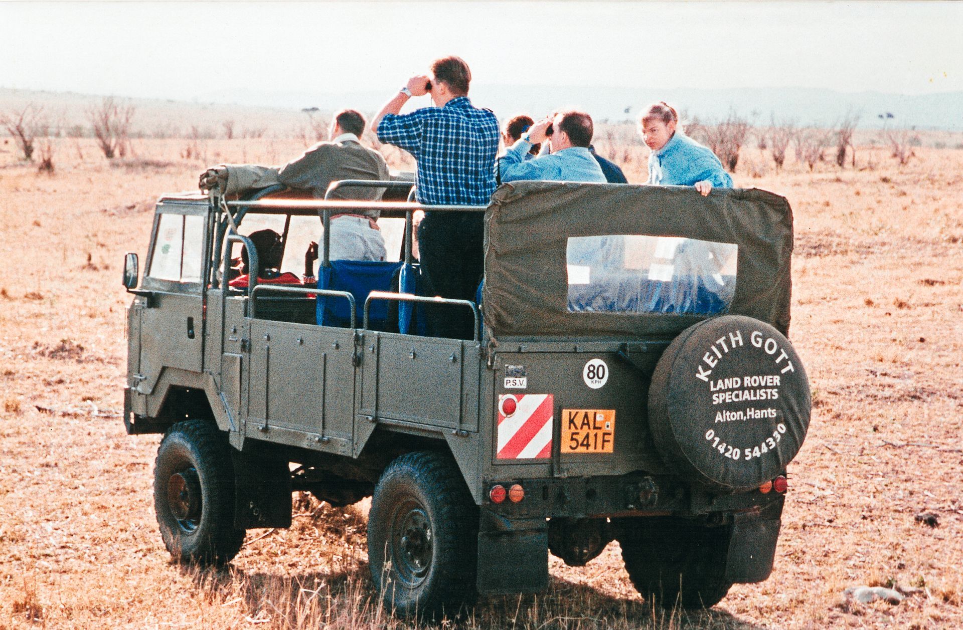 Keith Gotts Land Rover Defender on a safari