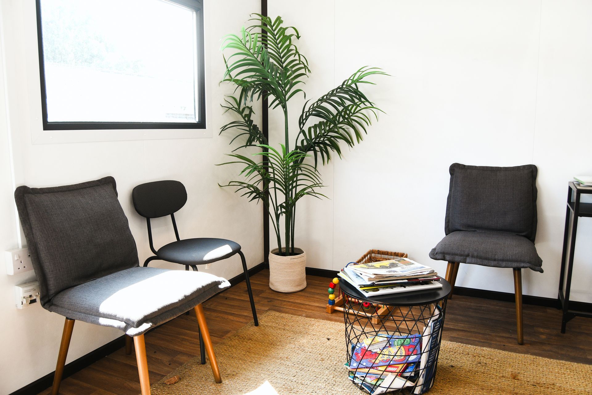 Waiting room at Keith Gotts