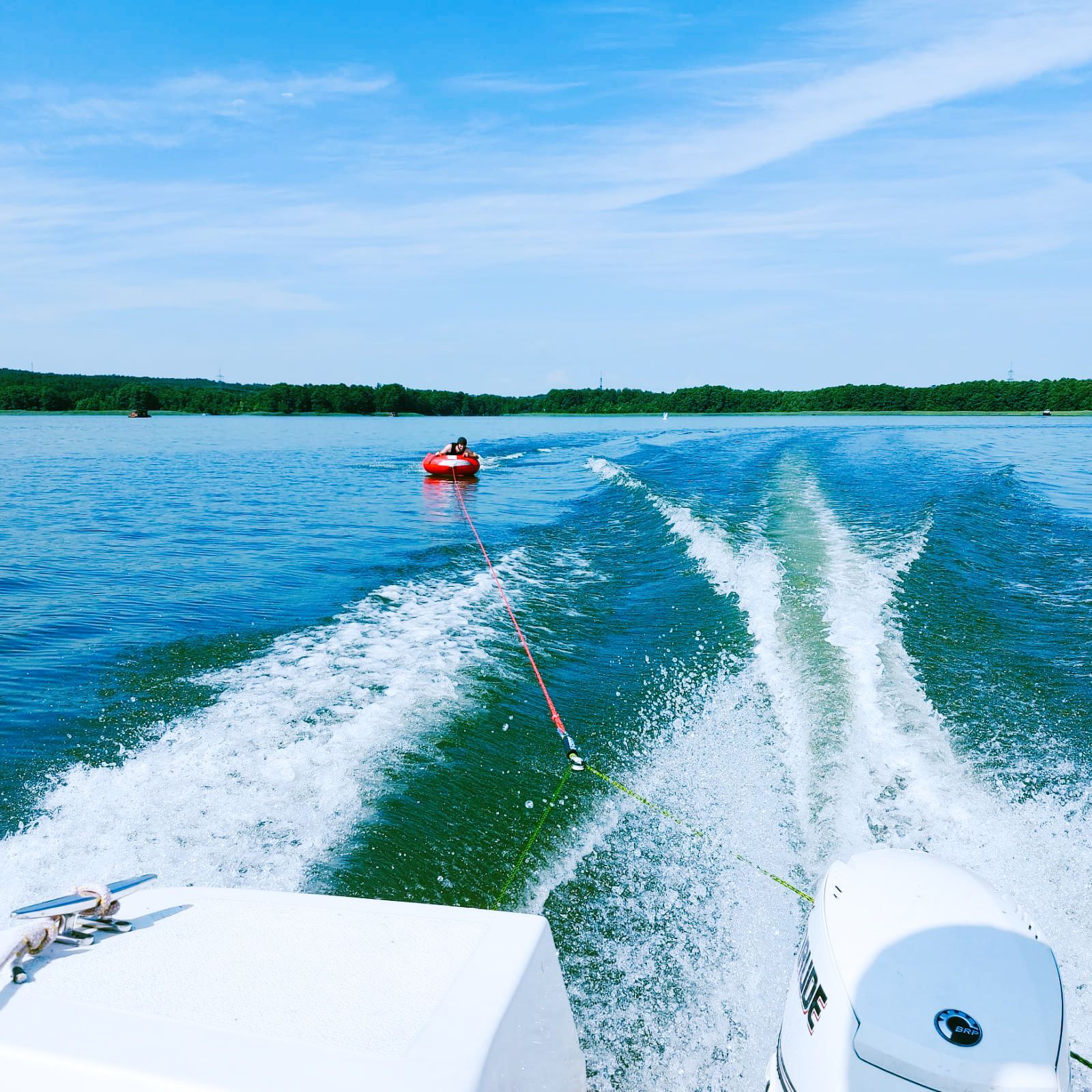 Tube hinterm Boot wassersport Fürstenberg