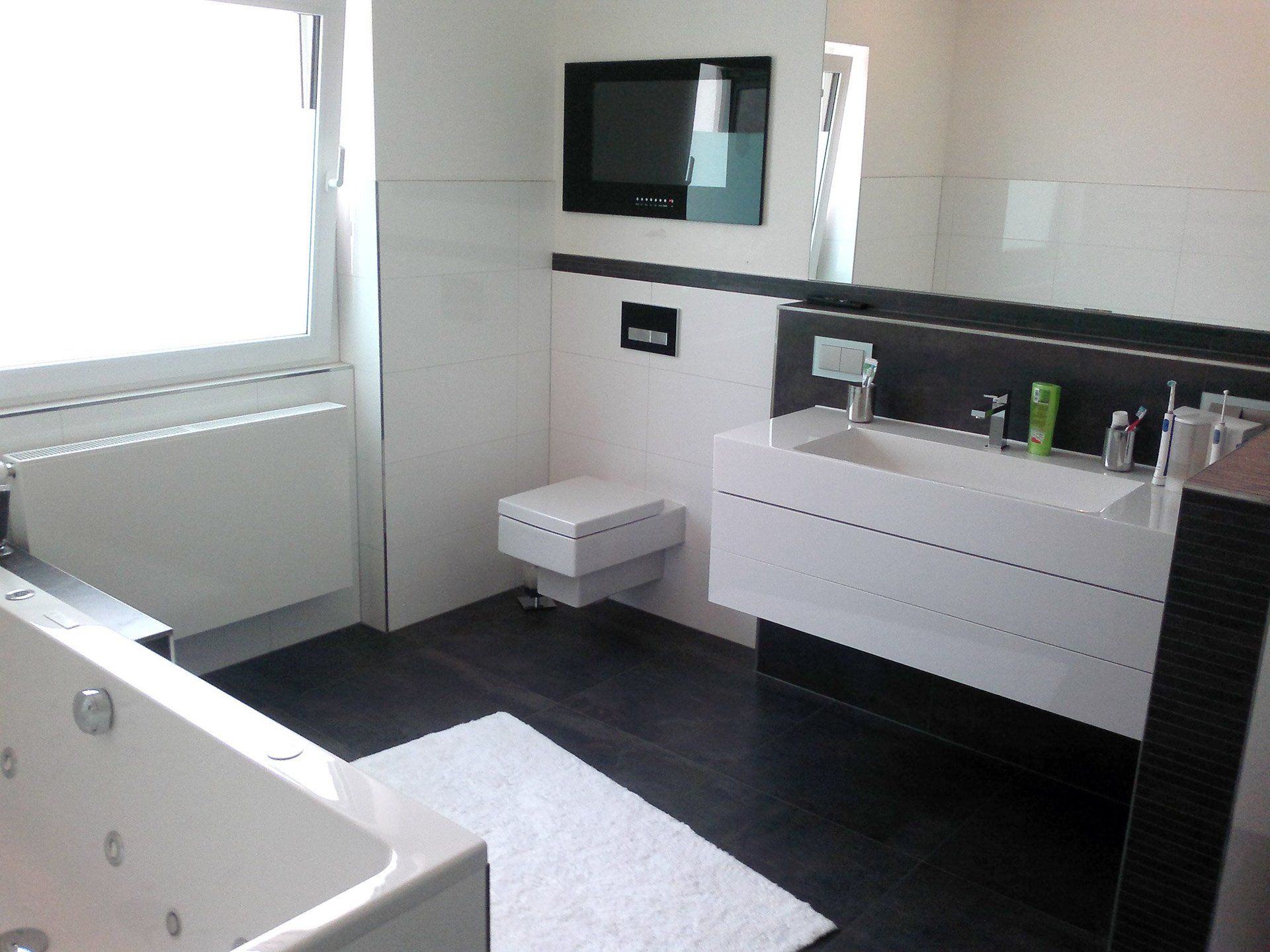 Blick in Badezimmer Badezimmer