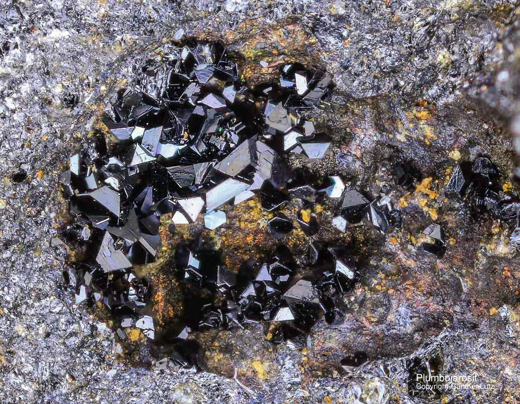 Mineralien Österreich Rauris Astenschmiede Plumbojarosit