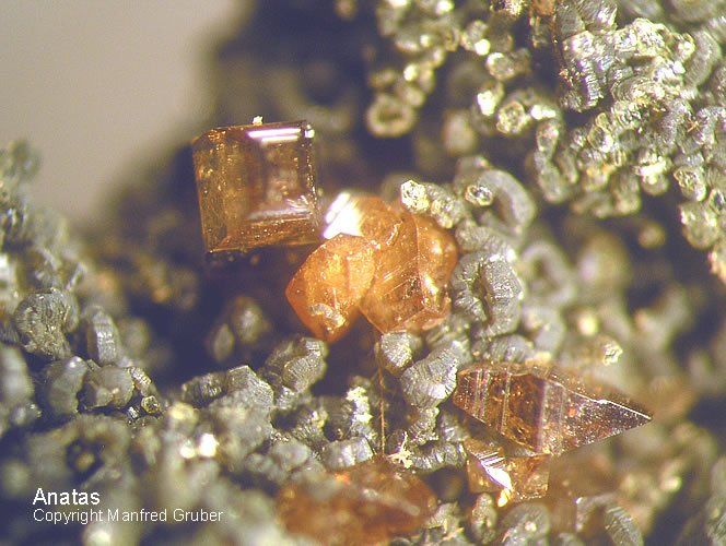 Mineralien Österreich Ankogel Anatas