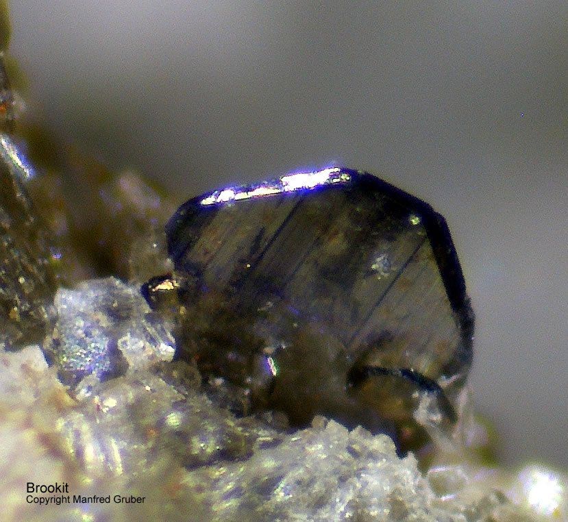 Mineralien Österreich Hopffeldboden Brookit