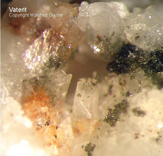 Mineralien Österreich Hopffeldboden Vaterit