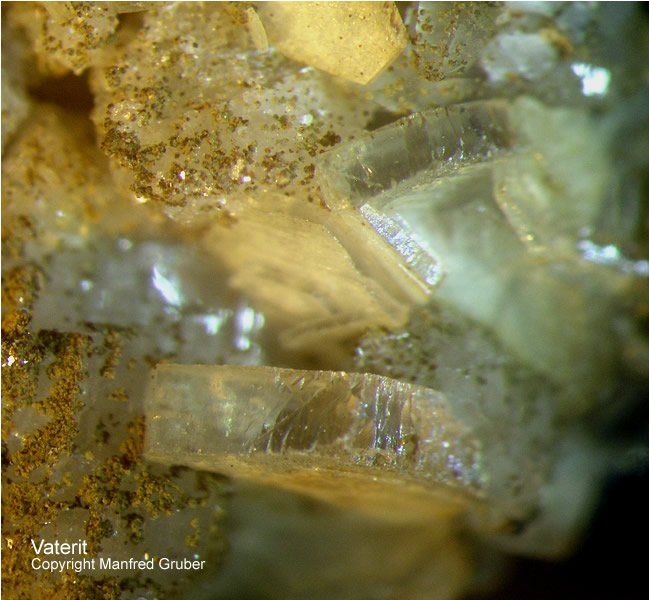 Mineralien Österreich Hopffeldboden Vaterit