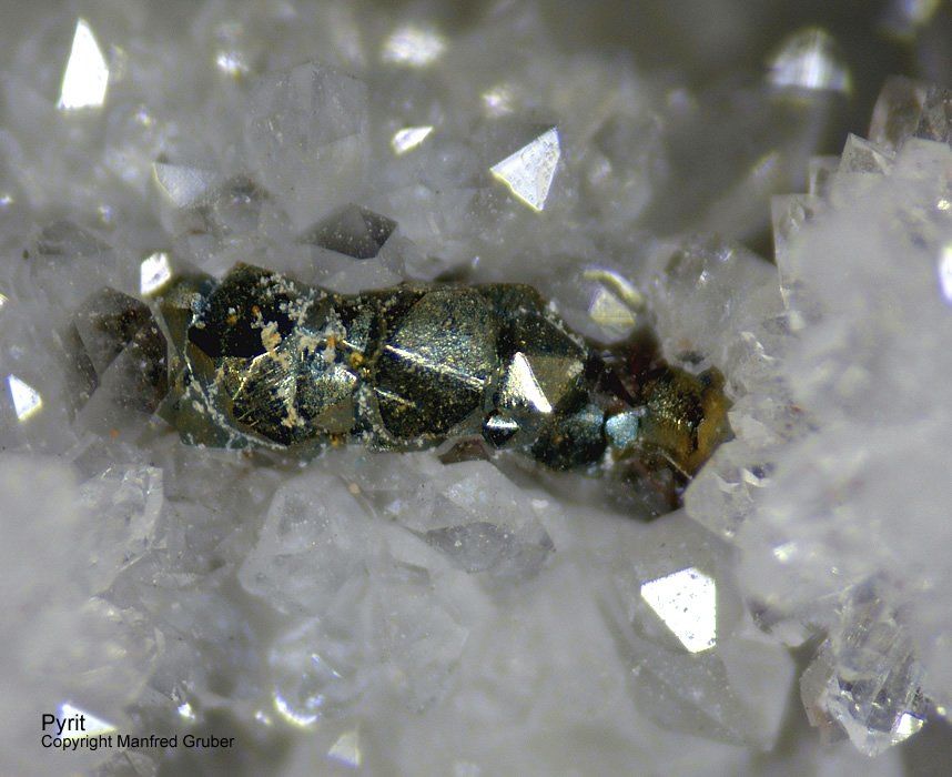 Schwarzwald Mineralien Artenberg Pyrit