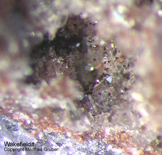 Grube Clara Mineralien Wakefieldit Schwarzwald Hausach