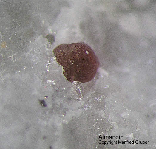 Schwarzwald Mineralien Grube Clara Almandin