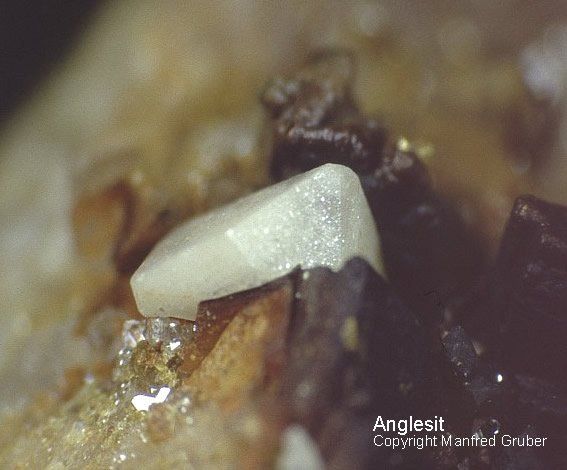 Mineralien Schwarzwald Grube Clara Anglesit