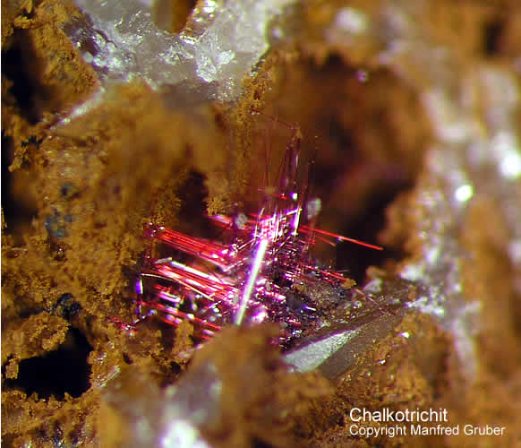 Grube Clara Mineralien Chalkotrichit Schwarzwald