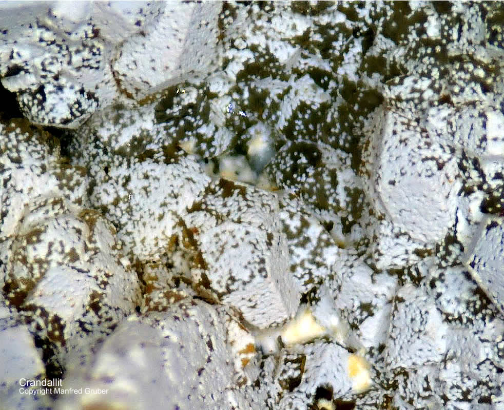 Grube Clara Mineralien Crandallit Hausach Schwarzwald