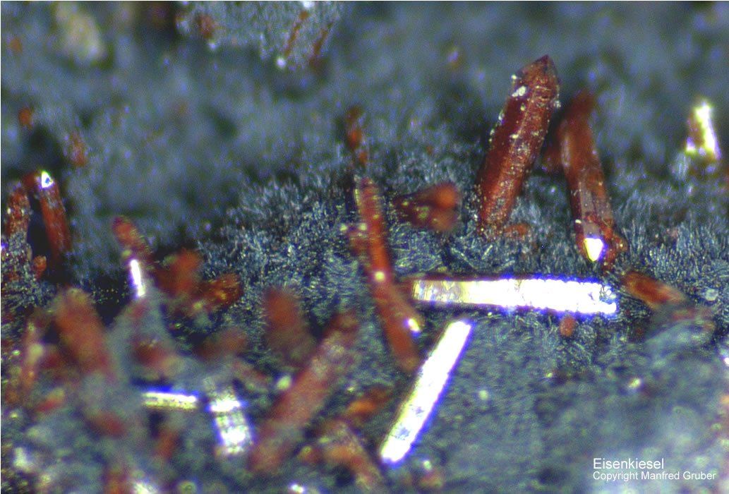 Grube Clara Mineralien Eisenkiesel Schwarzwald Wolfach