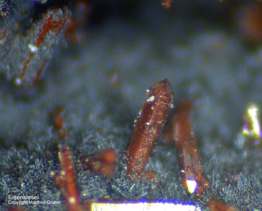 Grube Clara Mineralien Eisenkiesel Schwarzwald Wolfach