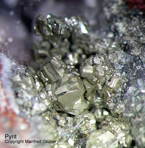 Grube Clara Mineralien Pyrit Schwarzwald Hausach