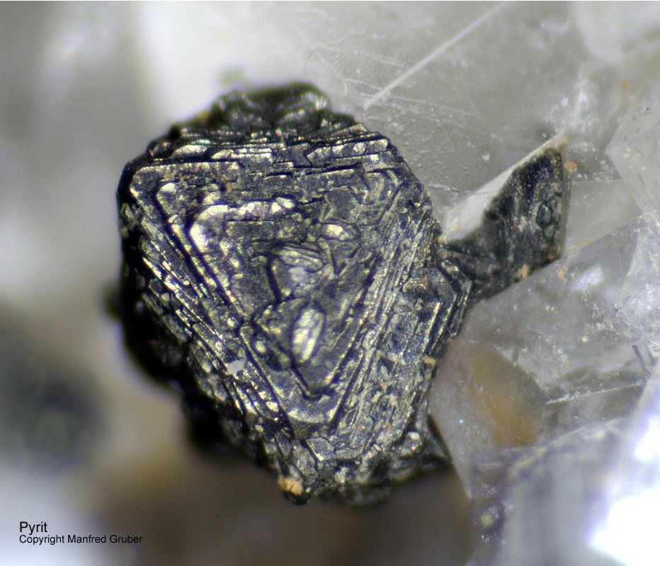 Grube Clara Mineralien Pyrit Schwarzwald Hausach