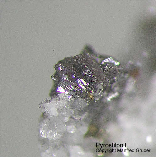 Grube Clara Mineralien Pyrostilpnit Schwarzwald Hausach
